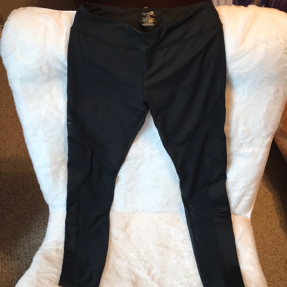 Yoga pants